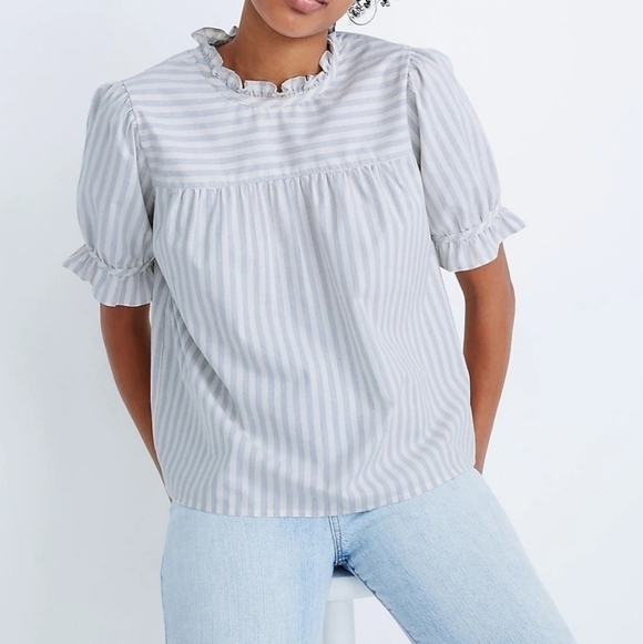 Madewell Tops - Madewell Ruffle-Neck Back Keyhole Oversized Top in Stripes size Small
